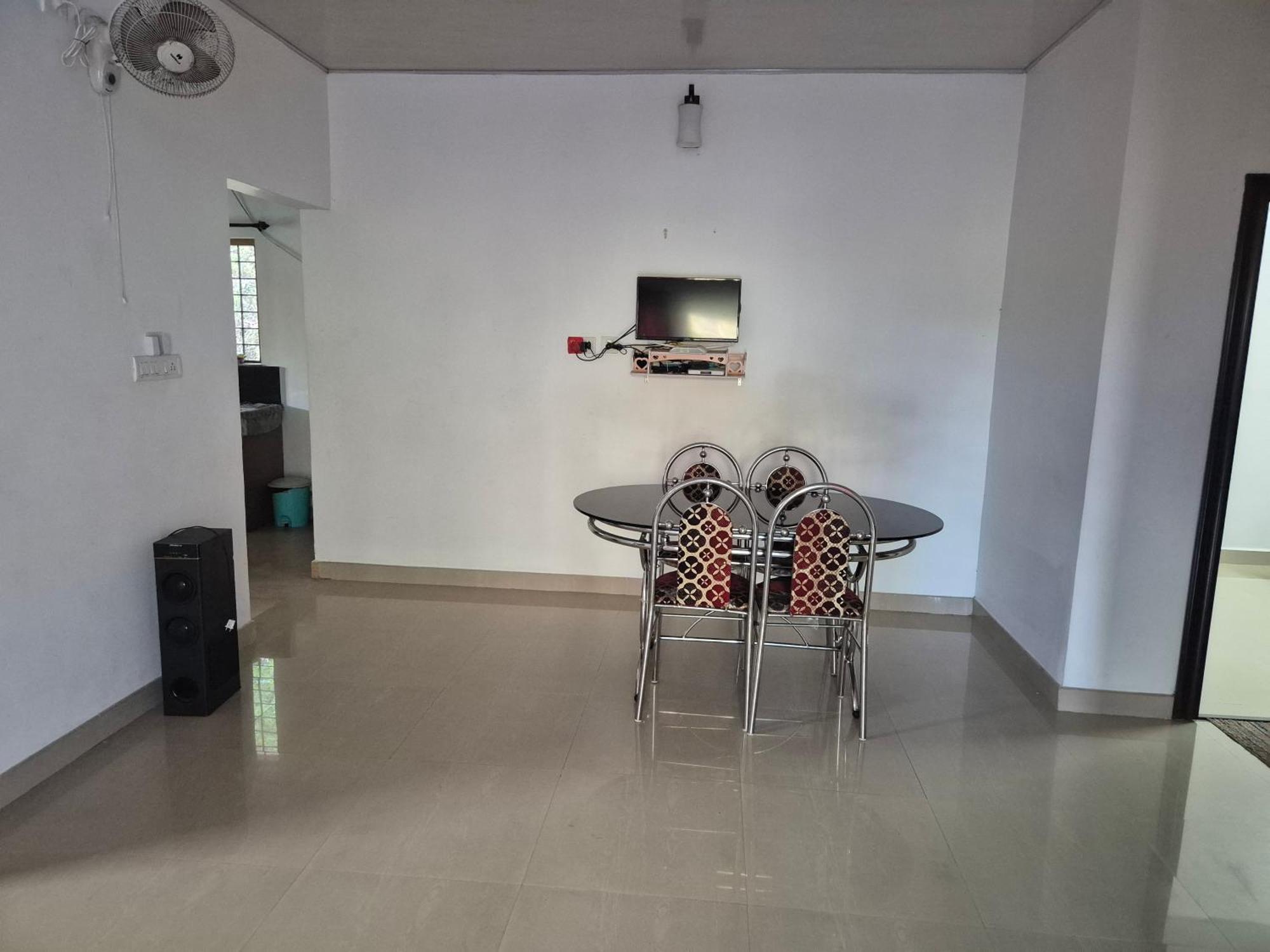 Anivilla Holiday Home Kunjithanny Anachal Bagian luar foto
